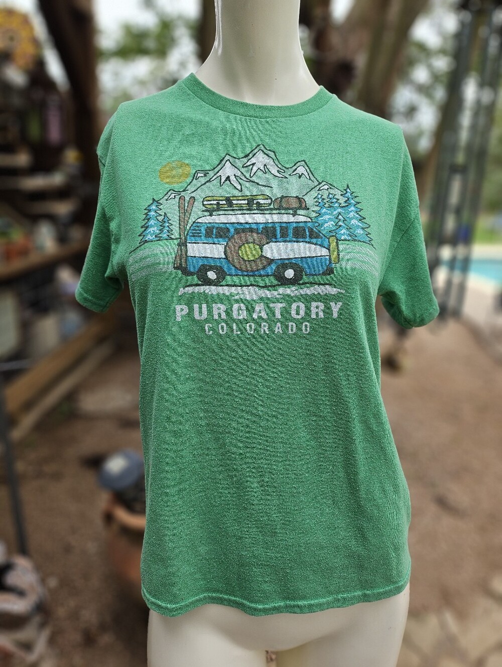 Vintage Purgatory Colorado Volkswagen Skiis Mountains Green T-Shirt M